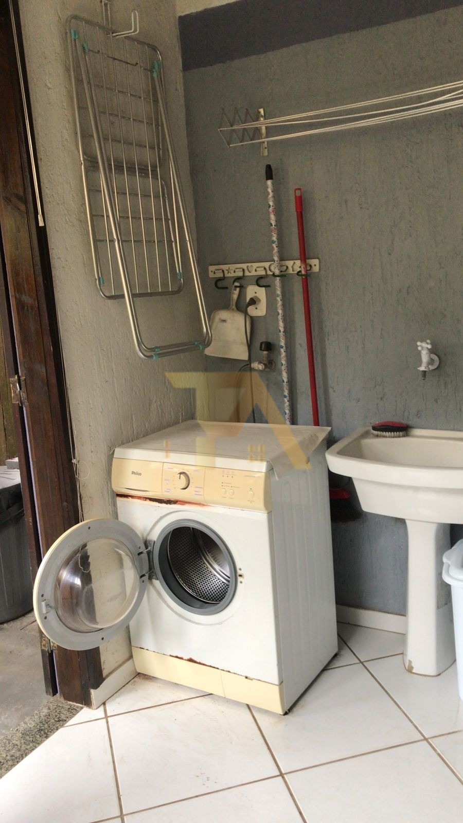 Casa à venda em Garopaba-SC, bairro Campo D'una: 3 quartos, 1 sala, 1 banheiro, 2 vagas de garagem, 105m² - Imperdível!