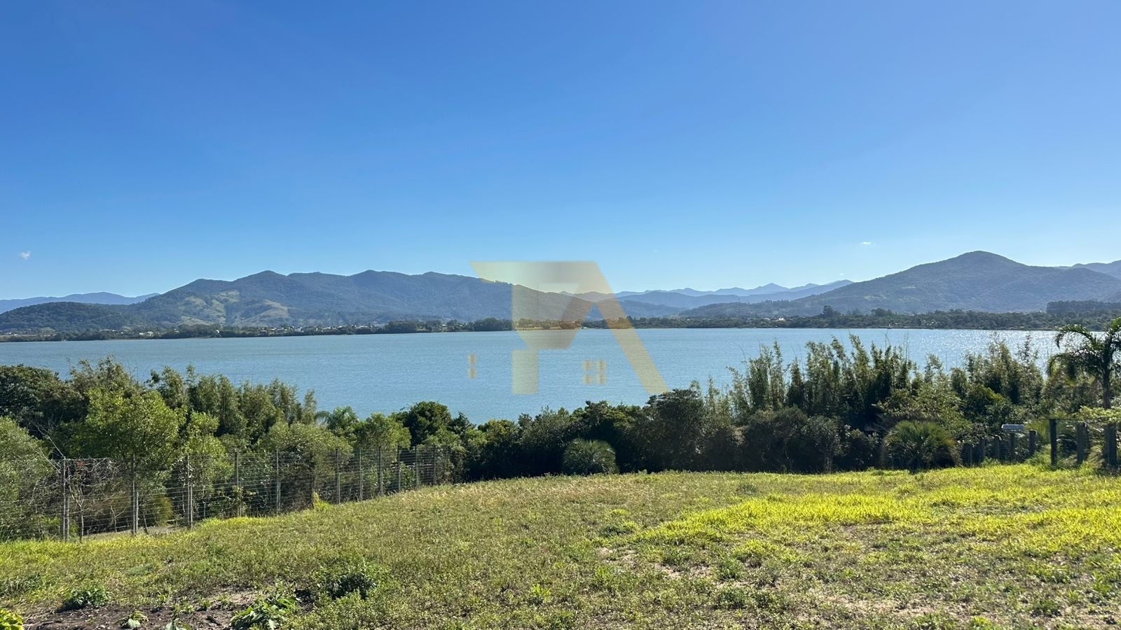 Terreno, 2100 m² - Foto 1
