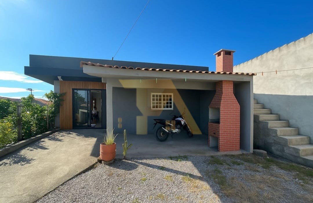 Casa à venda  no Araçatuba - Imbituba, SC. Imóveis