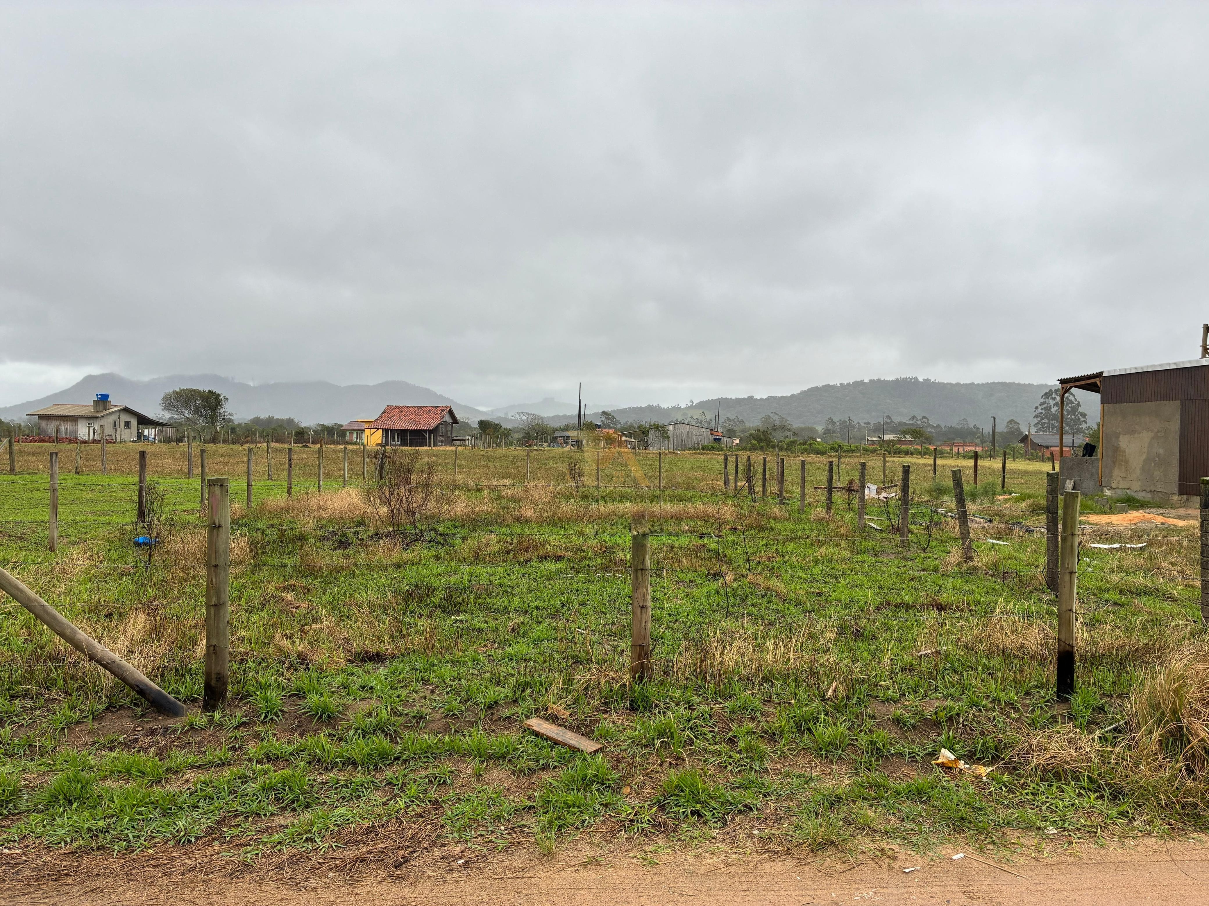 Terreno/Lote à venda  no Sambaqui - Imbituba, SC. Imóveis