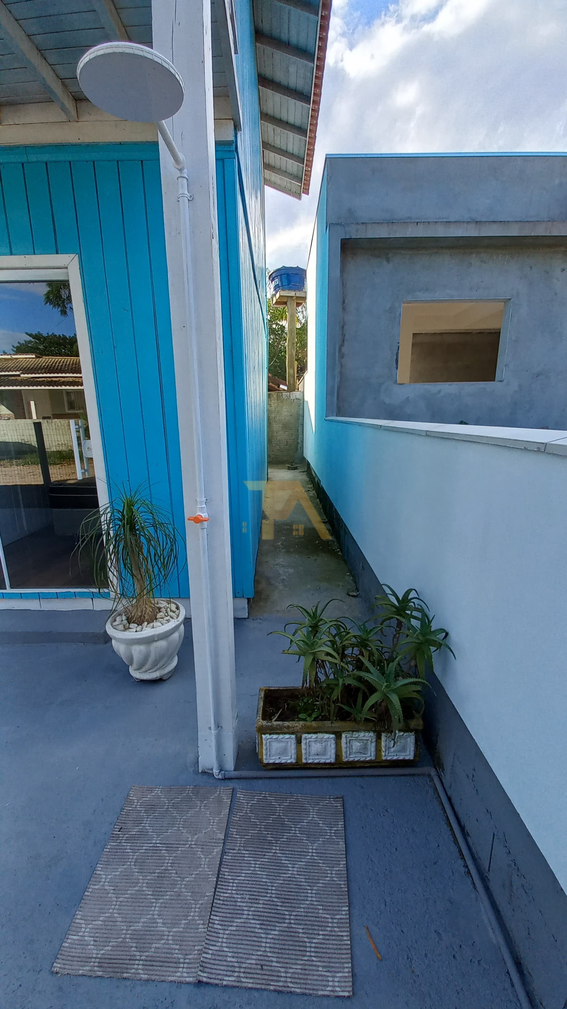 Casa com 4 Dormitórios à venda, 120 m² por R$ 450.000,00 Casa com 4 Dormitórios à venda, 120 m² por R$ 450.000,00