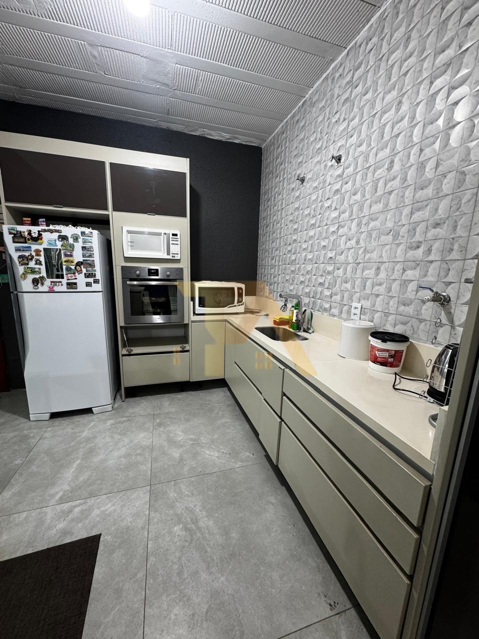 Casa com 3 Dormitórios à venda, 260 m² por R$ 1.990.000,00 Casa com 3 Dormitórios à venda, 260 m² por R$ 1.990.000,00