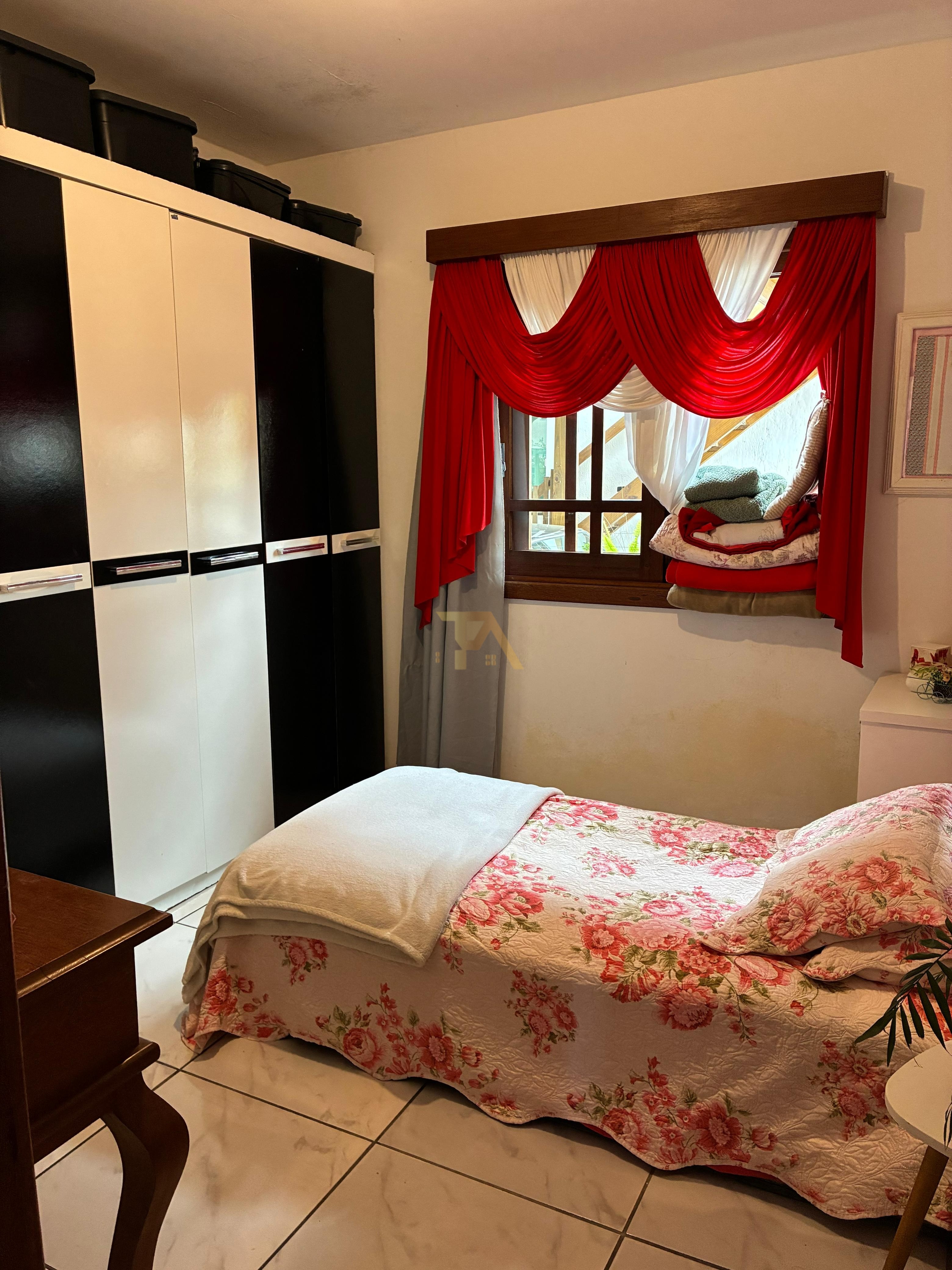Casa, 3 quartos, 215 m² - Foto 37