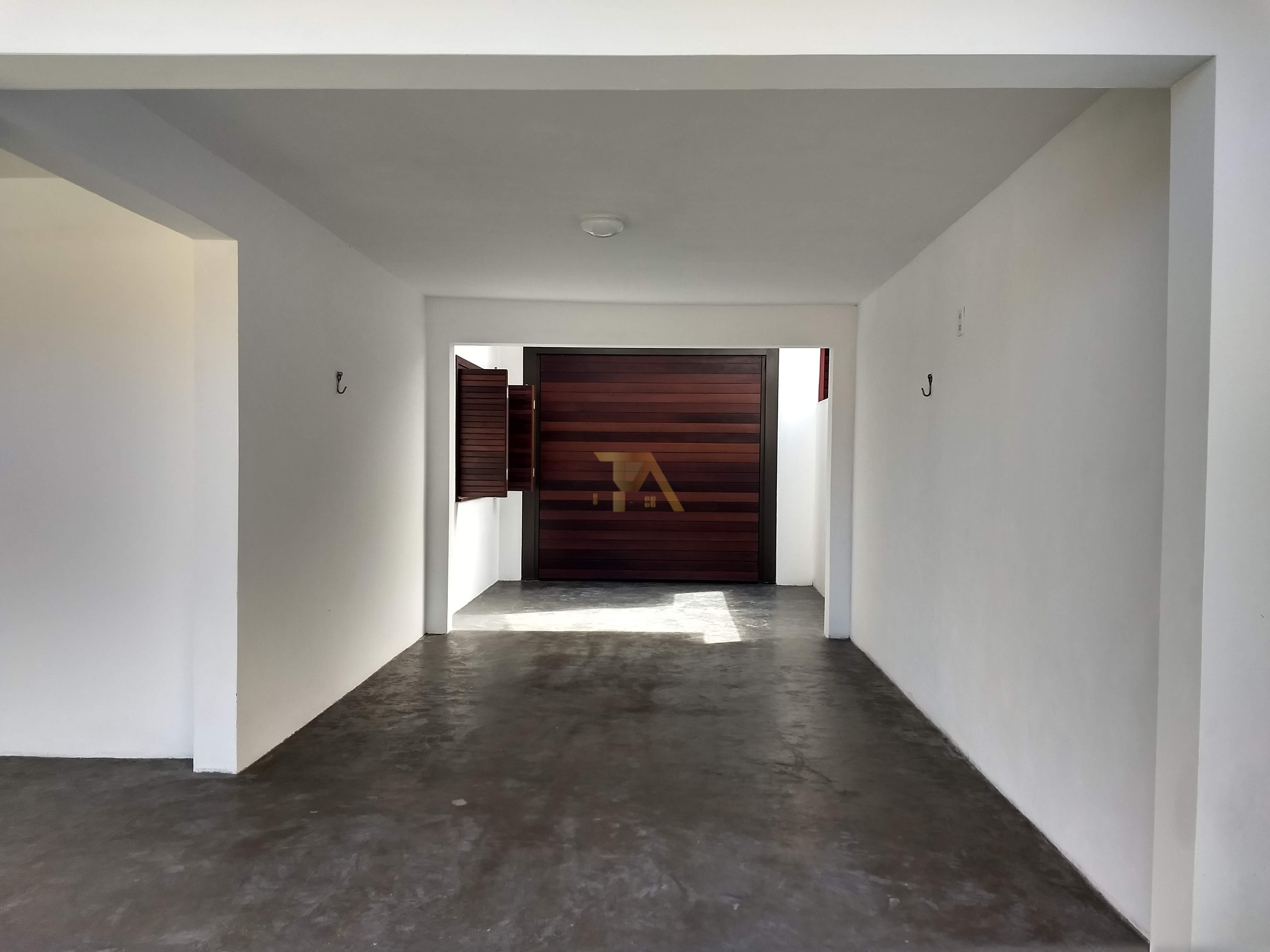 Casa com 5 Dormitórios à venda, 1 m² por R$ 1.590.000,00 Casa com 5 Dormitórios à venda, 1 m² por R$ 1.590.000,00