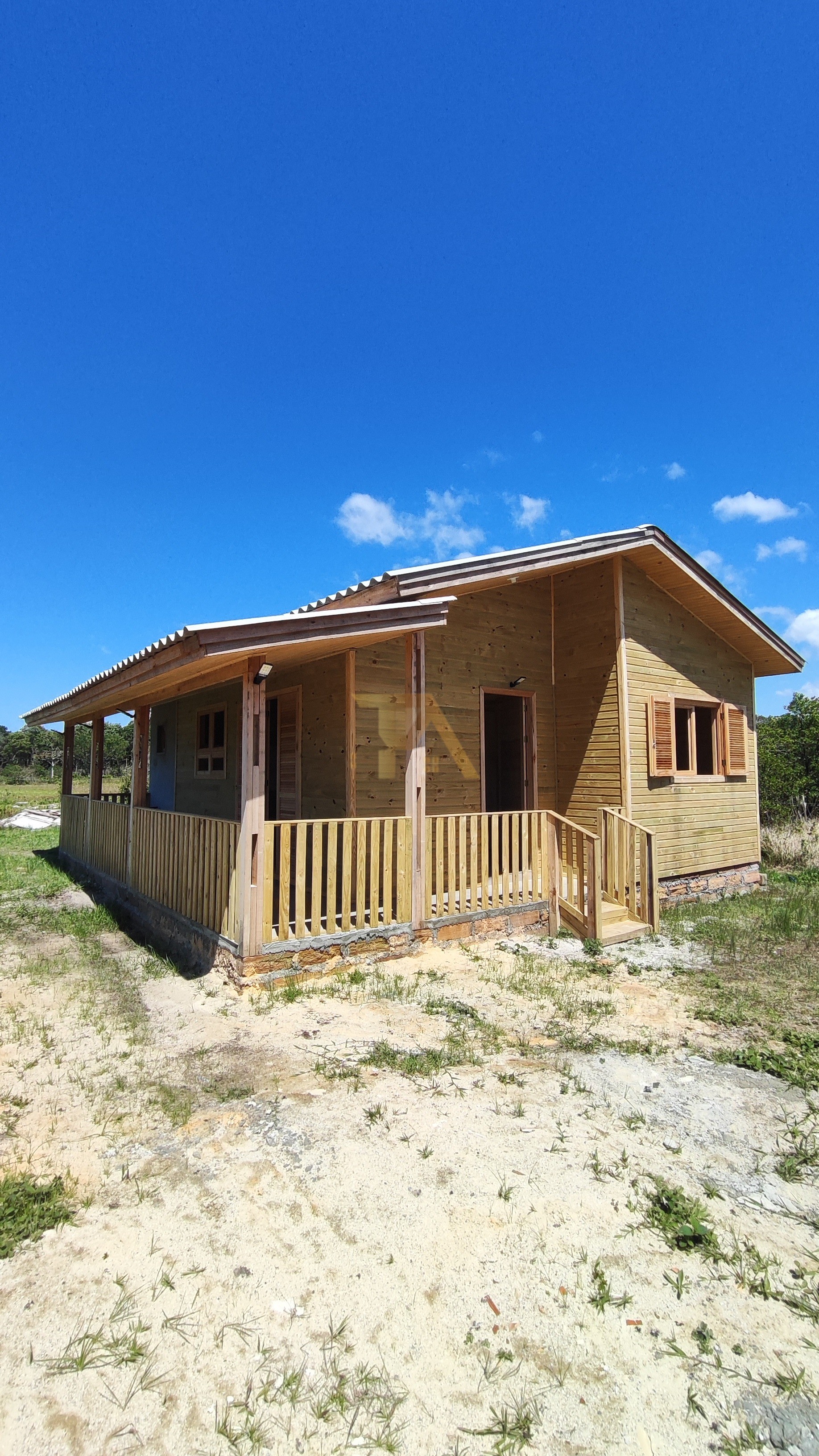 Casa com 3 Dormitórios à venda, 60 m² por R$ 350.000,00 Casa com 3 Dormitórios à venda, 60 m² por R$ 350.000,00