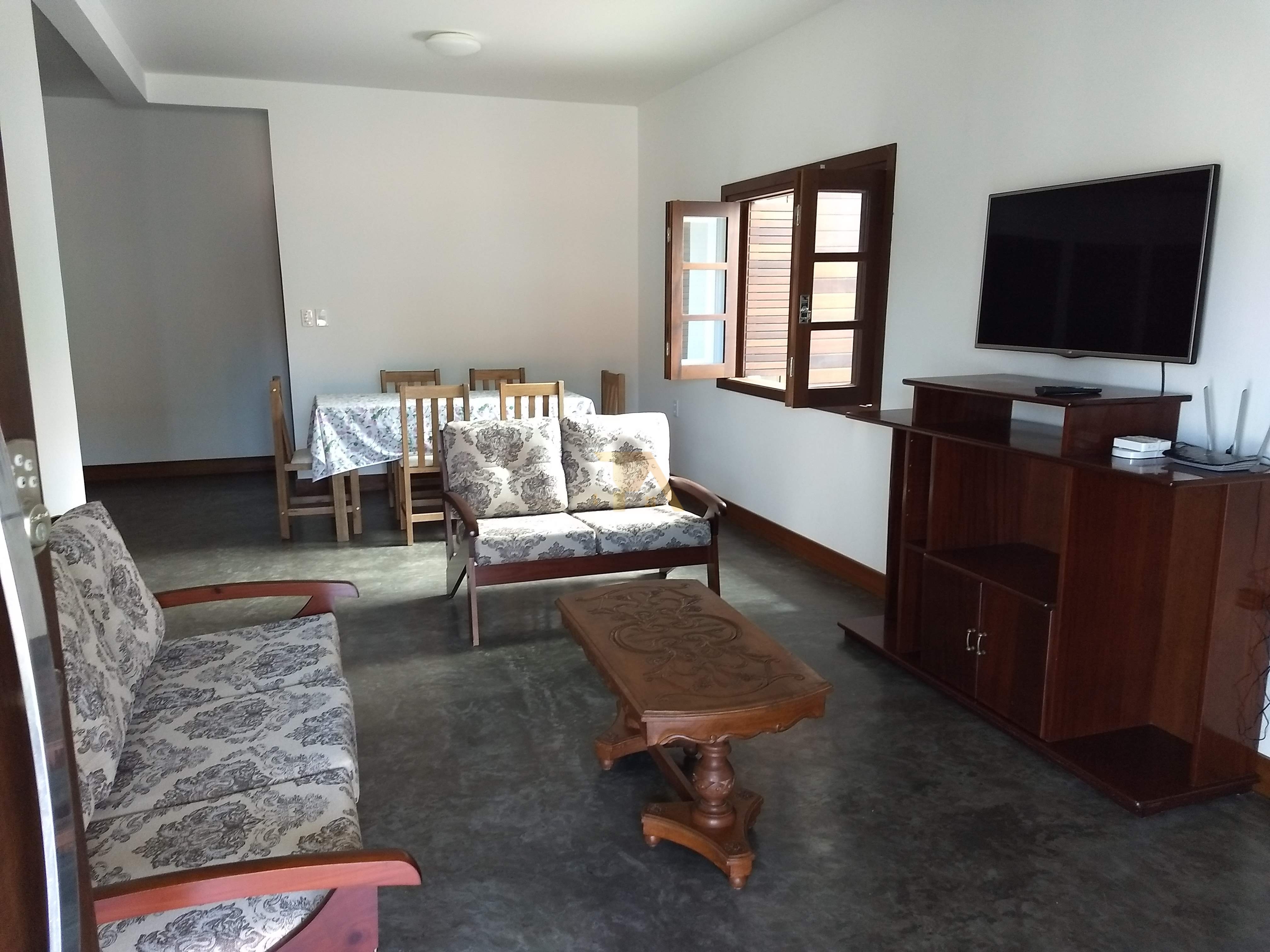 Casa com 5 Dormitórios à venda, 1 m² por R$ 1.590.000,00 Casa com 5 Dormitórios à venda, 1 m² por R$ 1.590.000,00