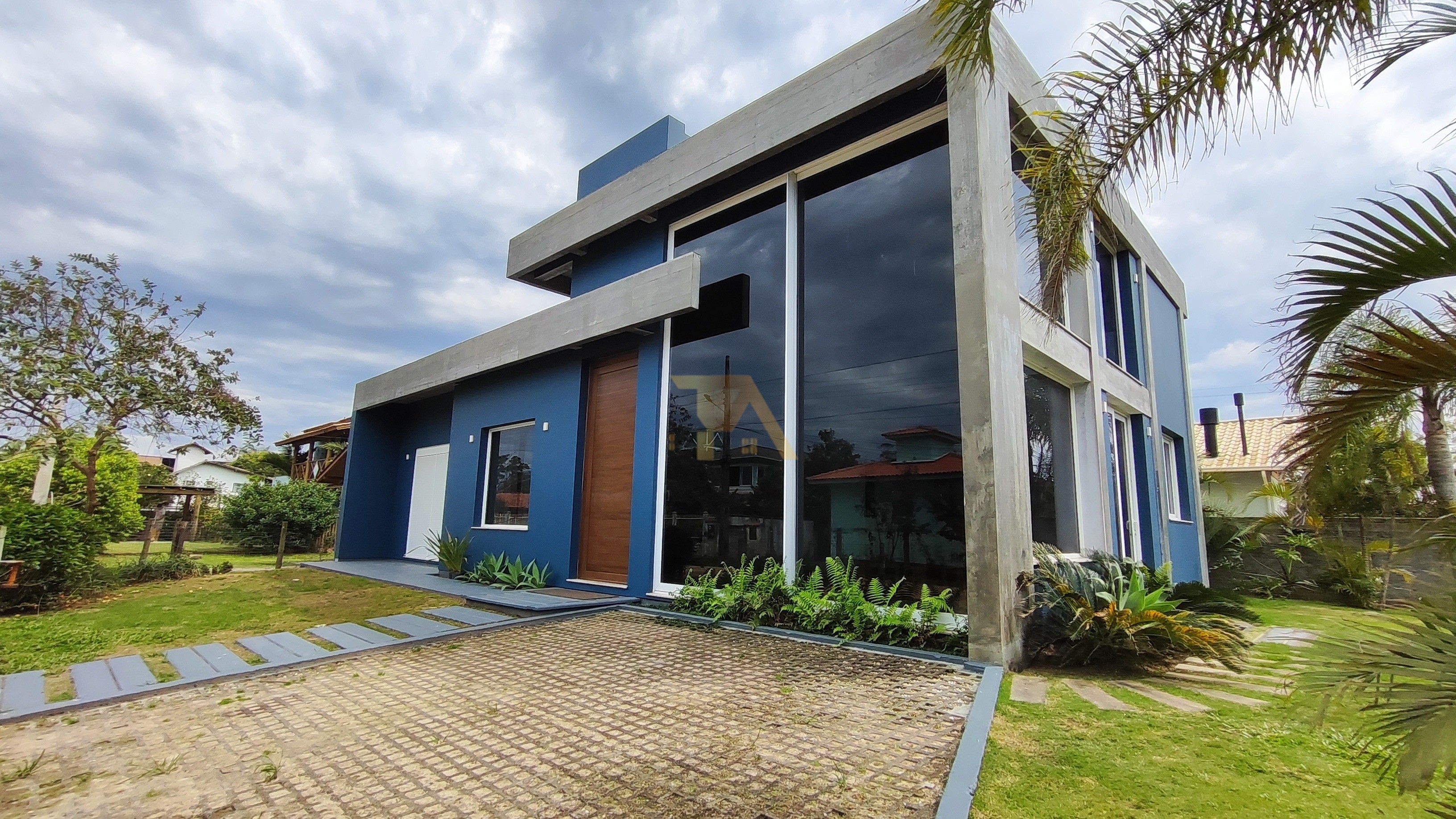 Casa à venda  no Praia do Ouvidor - Garopaba, SC. Imóveis