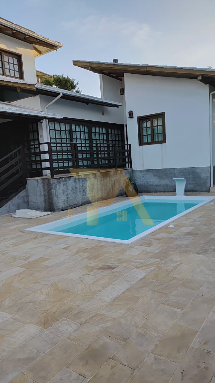 Casa com 4 Dormitórios à venda, 400 m² por R$ 2.600.000,00 Casa com 4 Dormitórios à venda, 400 m² por R$ 2.600.000,00