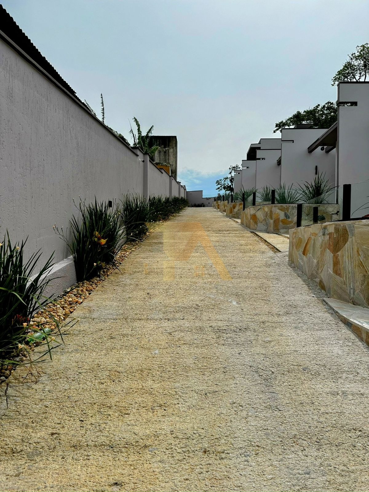 Casa com 2 Dormitórios à venda, 52 m² por R$ 455.000,00 Casa com 2 Dormitórios à venda, 52 m² por R$ 455.000,00