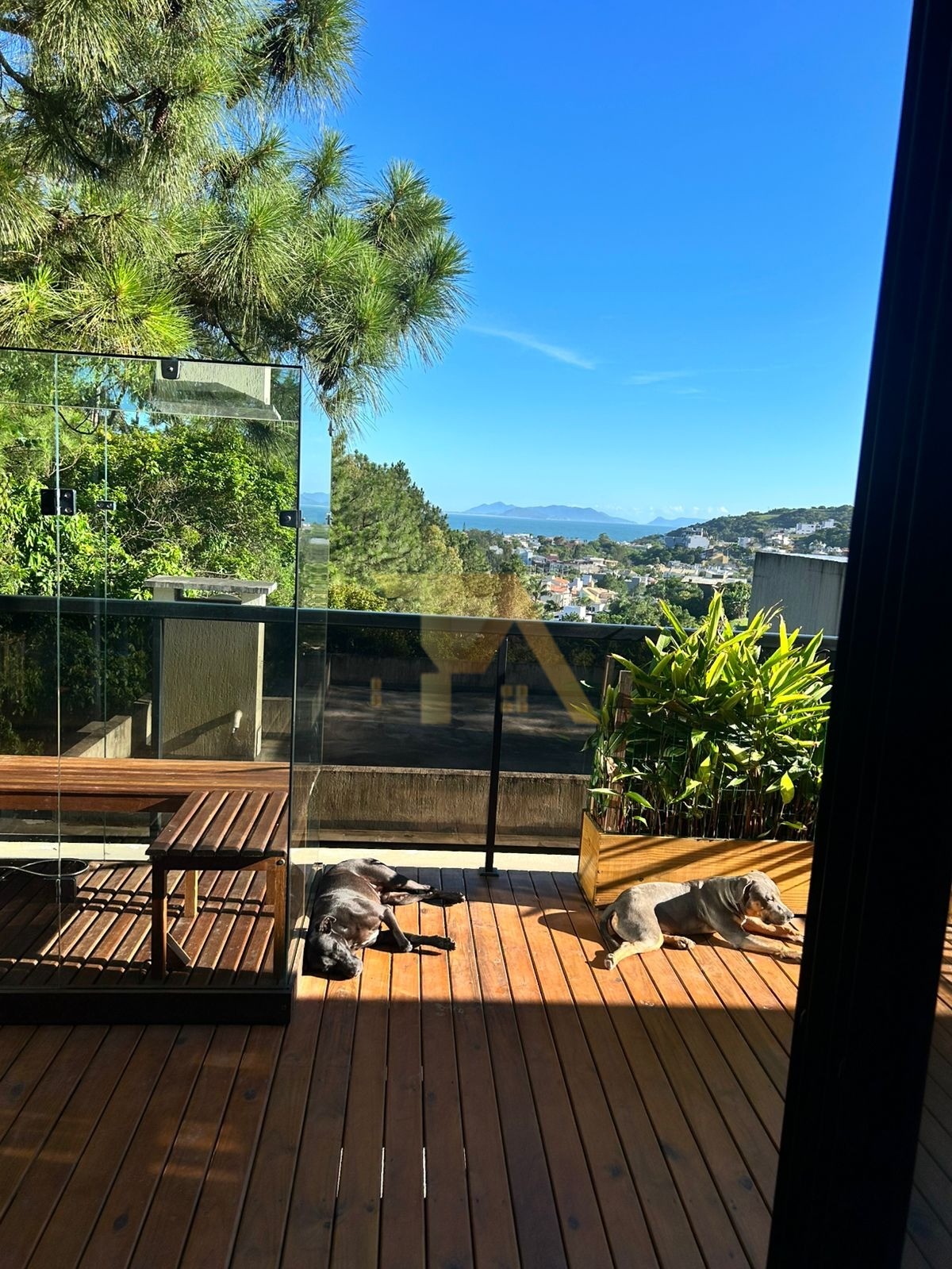 Casa com 3 Dormitórios à venda, 330 m² por R$ 2.500.000,00 Casa com 3 Dormitórios à venda, 330 m² por R$ 2.500.000,00