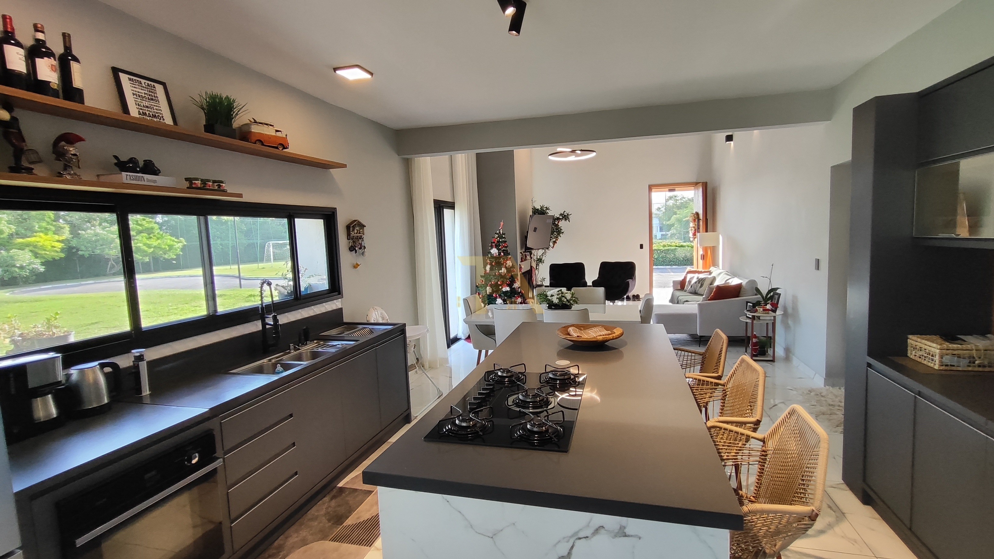 Casa com 3 Dormitórios à venda, 189 m² por R$ 2.150.000,00 Casa com 3 Dormitórios à venda, 189 m² por R$ 2.150.000,00