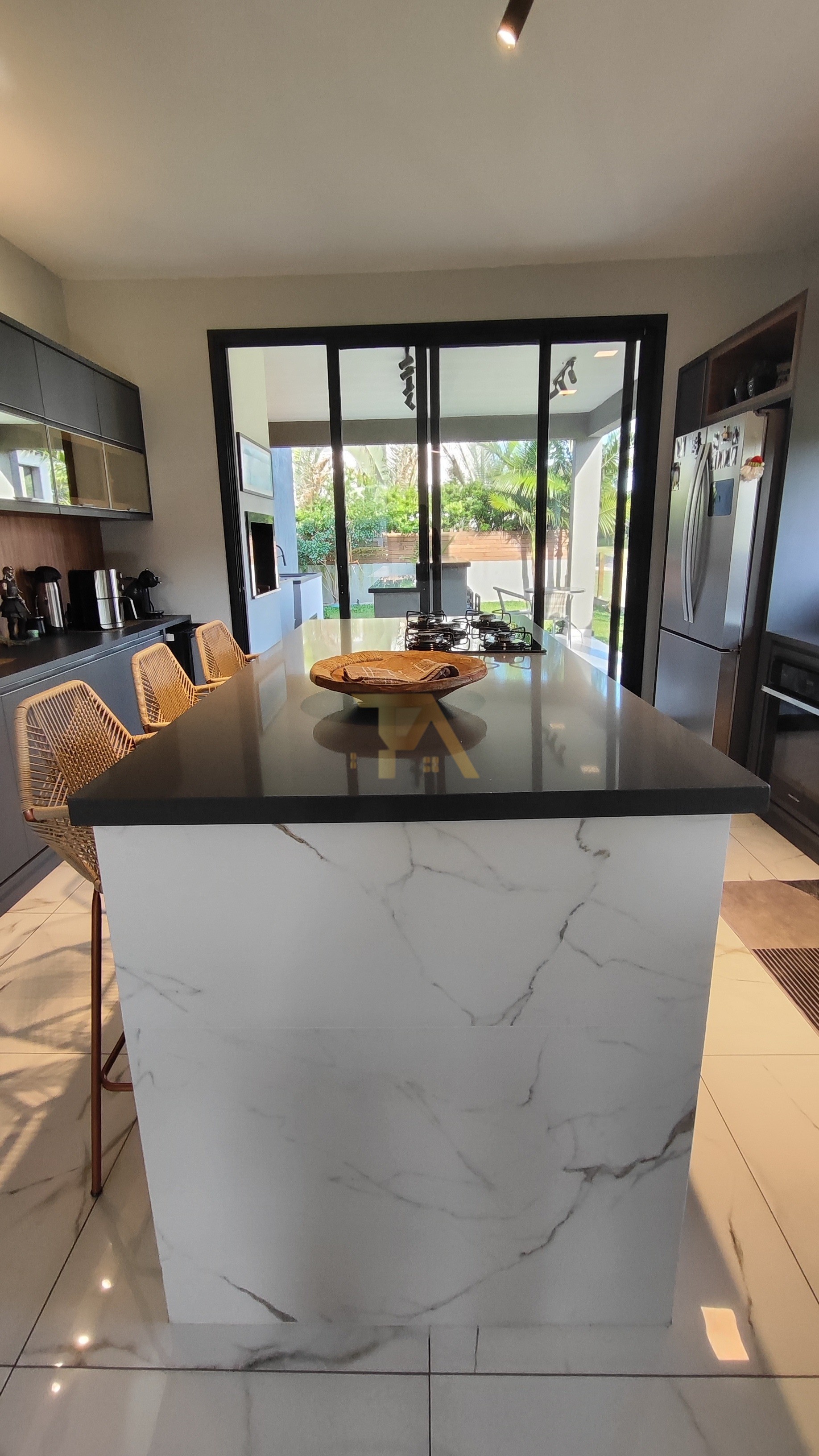 Casa com 3 Dormitórios à venda, 189 m² por R$ 2.150.000,00 Casa com 3 Dormitórios à venda, 189 m² por R$ 2.150.000,00