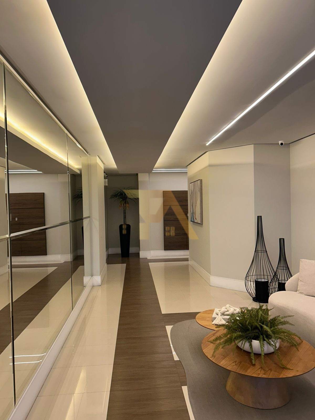 Apartamento com 2 Dormitórios à venda, 78 m² por R$ 750.000,00 Apartamento com 2 Dormitórios à venda, 78 m² por R$ 750.000,00