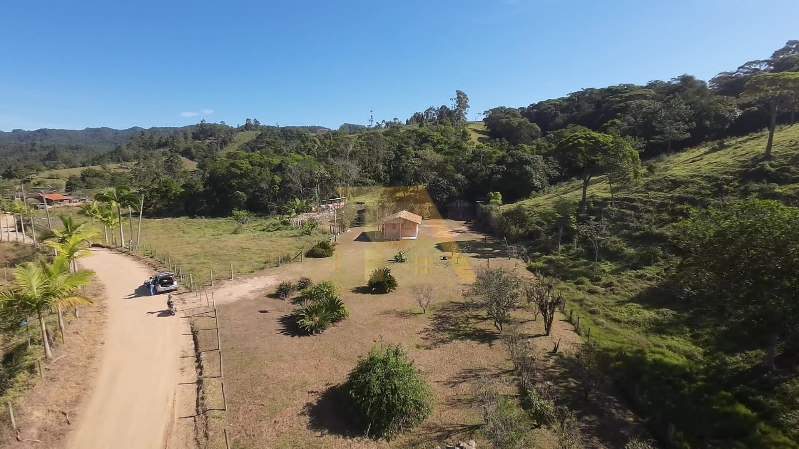 Fazenda/sítio/chácara/haras à venda, por R$ 650.000,00 Fazenda/sítio/chácara/haras à venda, por R$ 650.000,00
