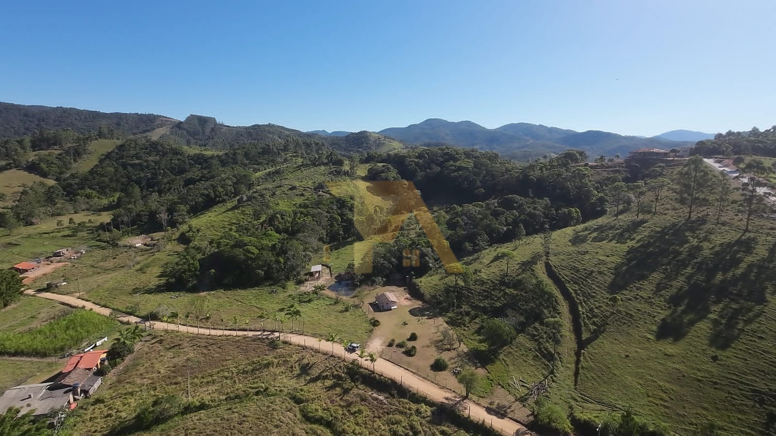 Fazenda/sítio/chácara/haras à venda  no Riacho Ana Matias - Imaruí, SC. Imóveis