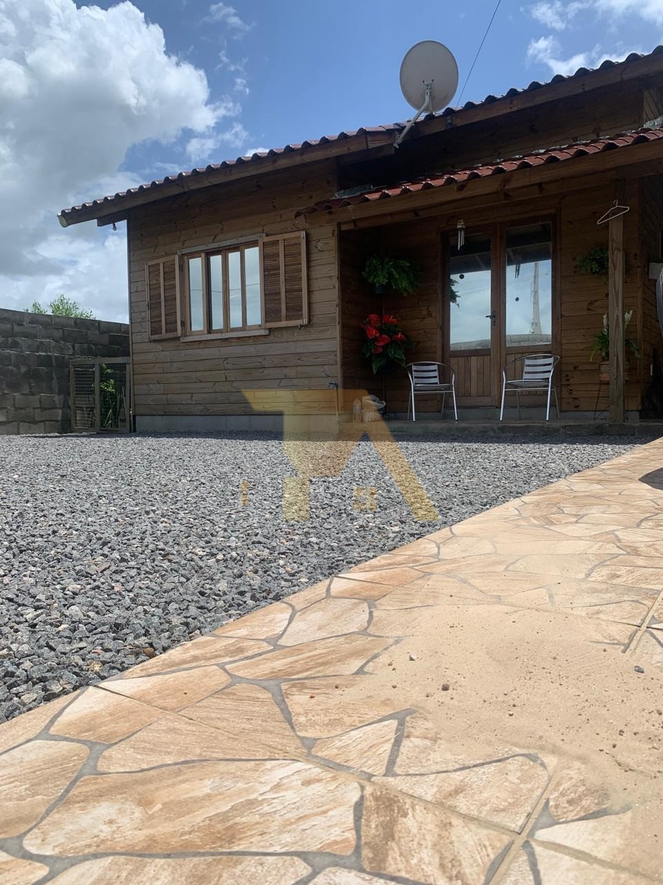 Casa com 2 Dormitórios à venda, 63 m² por R$ 200.000,00 Casa com 2 Dormitórios à venda, 63 m² por R$ 200.000,00