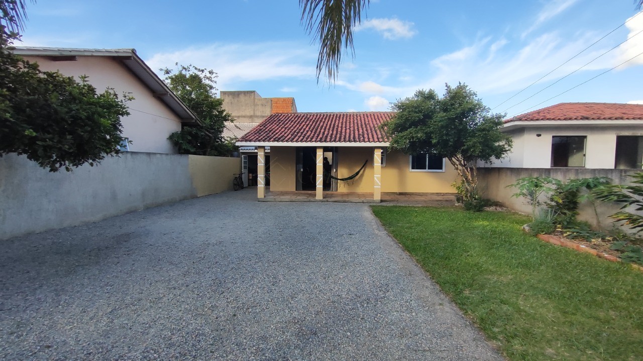 Casa com 2 Dormitórios à venda, 106 m² por R$ 480.000,00 Casa com 2 Dormitórios à venda, 106 m² por R$ 480.000,00