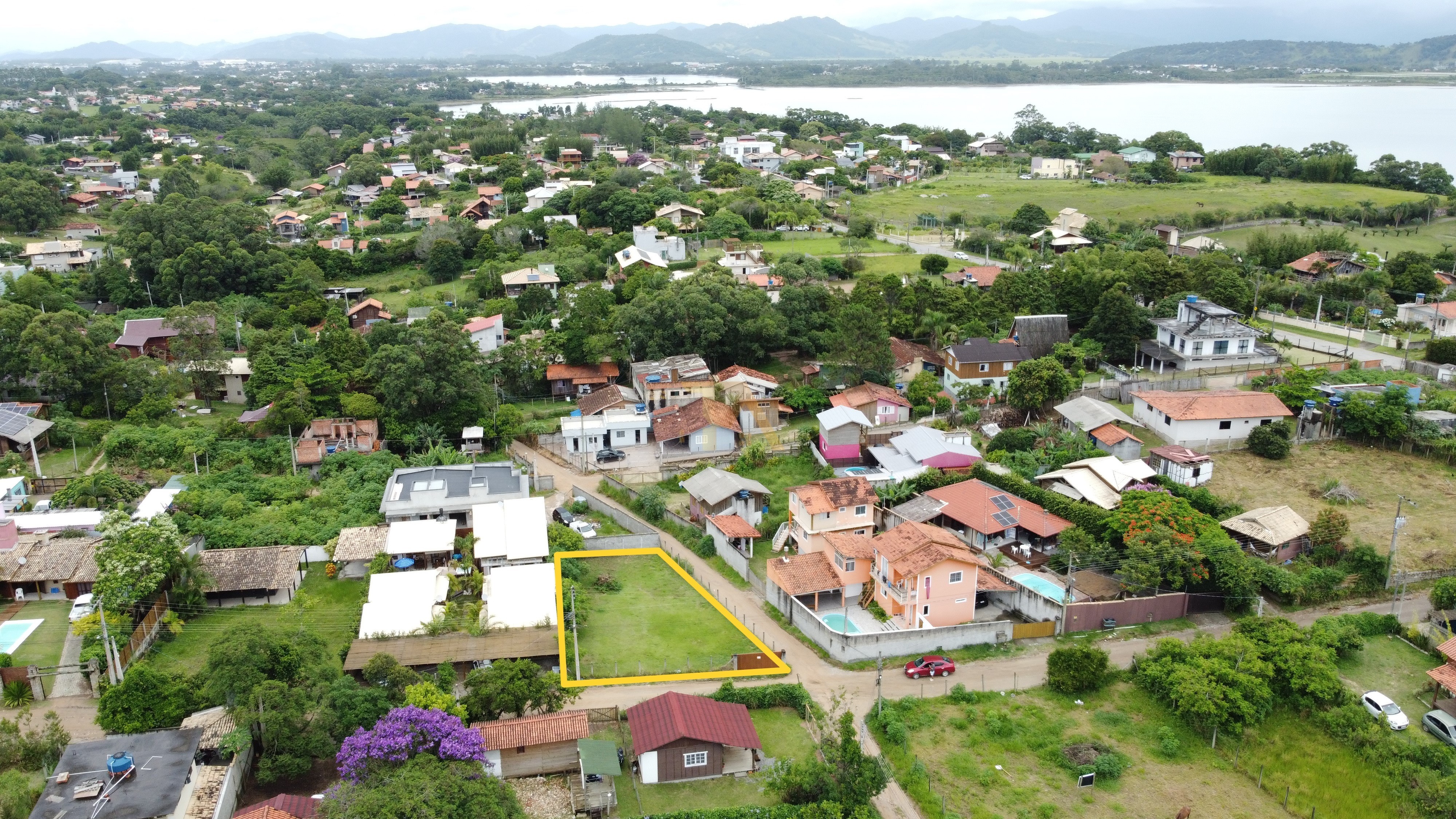 Terreno/Lote à venda  no Ibiraquera - Imbituba, SC. Imóveis