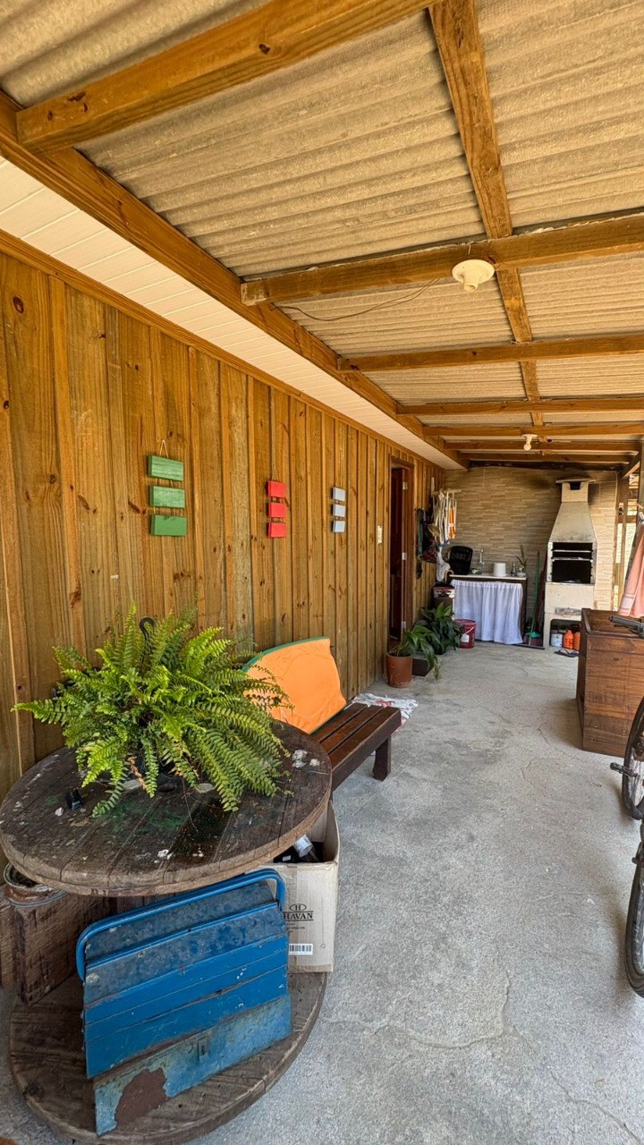 Casa com 2 Dormitórios à venda, 100 m² por R$ 330.000,00 Casa com 2 Dormitórios à venda, 100 m² por R$ 330.000,00