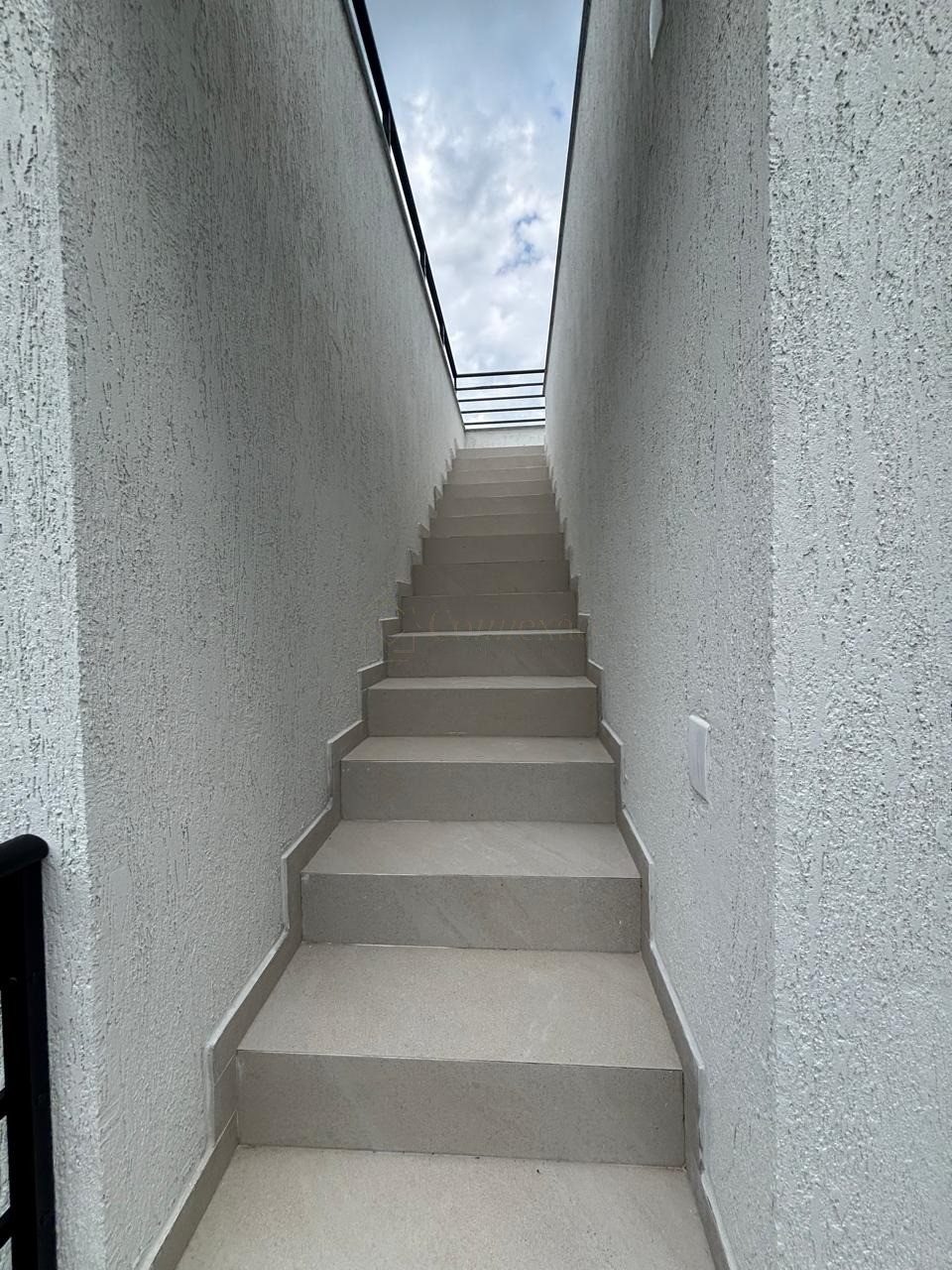 Casa à Venda em Garopaba-SC: Conforto, Segurança e Qualidade de Vida! Unidade 1 na Planta e Unidade 2 Pronta para Morar. Venha Conhecer!