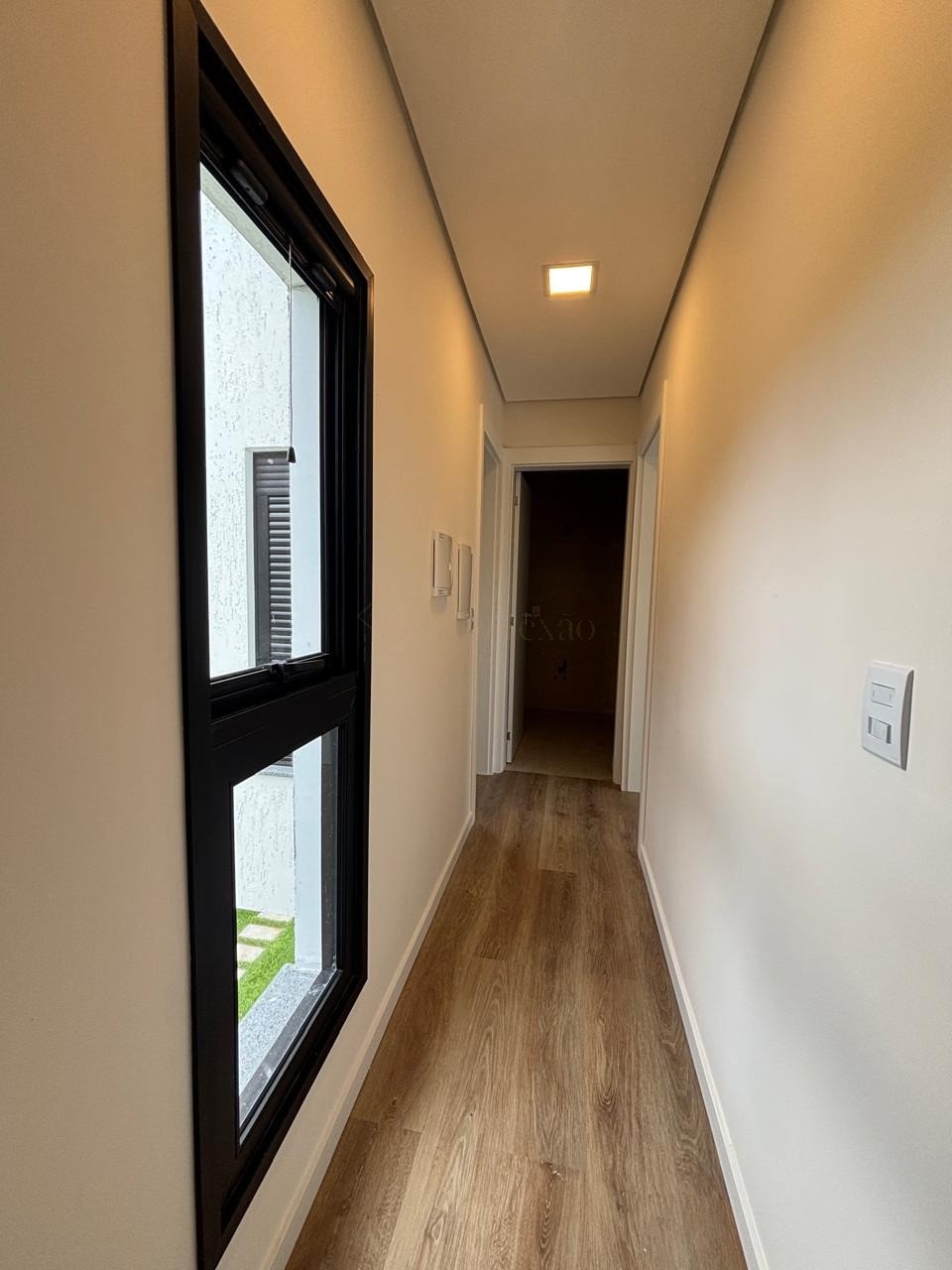 Casa à Venda em Garopaba-SC: Conforto, Segurança e Qualidade de Vida! Unidade 1 na Planta e Unidade 2 Pronta para Morar. Venha Conhecer!
