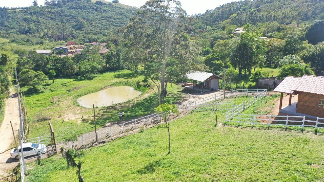 Sítio, 2 quartos, 1 hectares - Foto 1