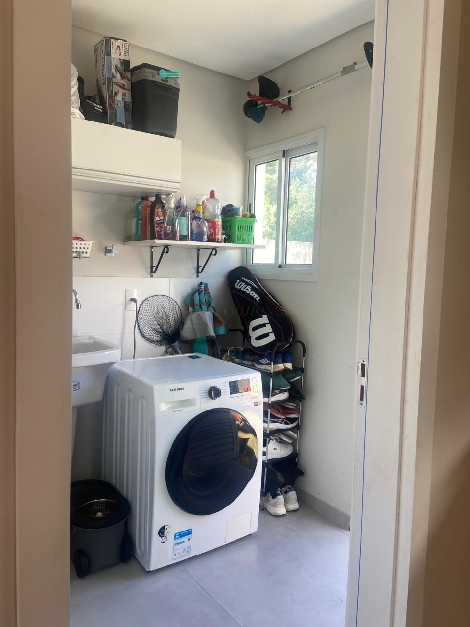 Imperdível! Casa à venda em Garopaba-SC, bairro Ambrósio, 3 quartos, 2 suítes, 3 banheiros, 1 vaga de garagem.