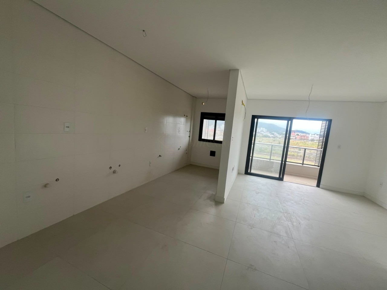 Imóvel imperdível: apartamento à venda no Centro de Imbituba-SC, 2 quartos, 1 suíte, 1 sala, 1 banheiro, 1 vaga, 62,46 m².