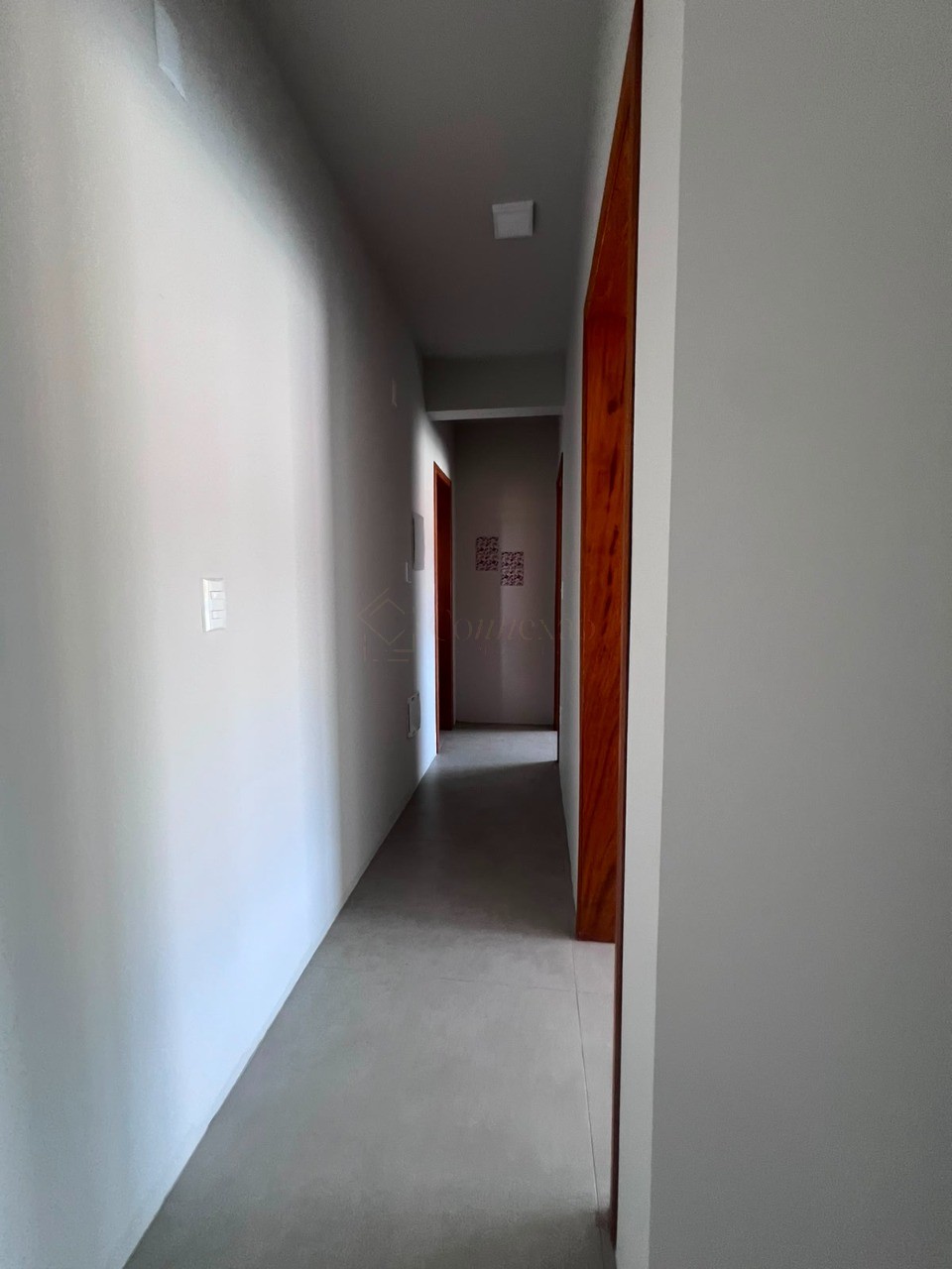Sobrados no Centro de Garopaba: Casa à venda com 2 quartos, 2 banheiros e 91,37 m² - A partir de R$ 919 mil!