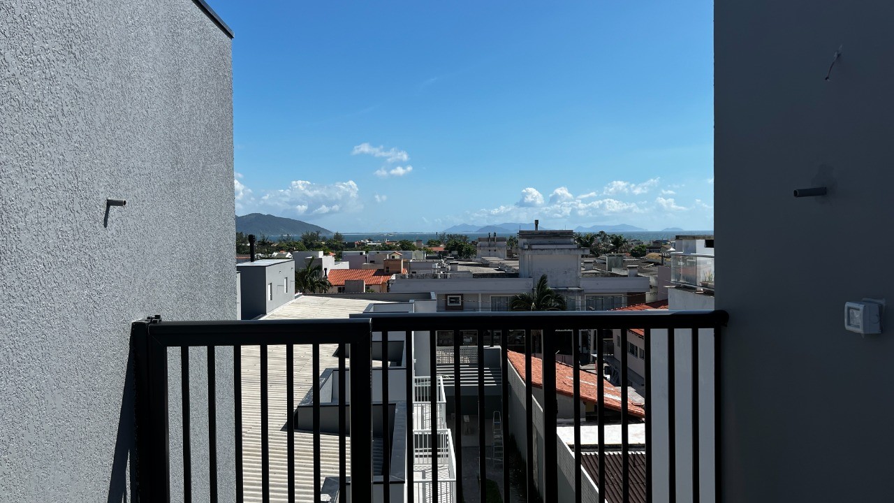 Sobrados no Centro de Garopaba: Casa à venda com 2 quartos, 2 banheiros e 91,37 m² - A partir de R$ 919 mil!