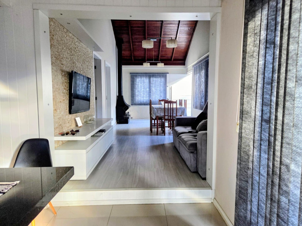 Casa à venda em garopaba-sc, centro: 7 quartos, 1 suíte, 4 s