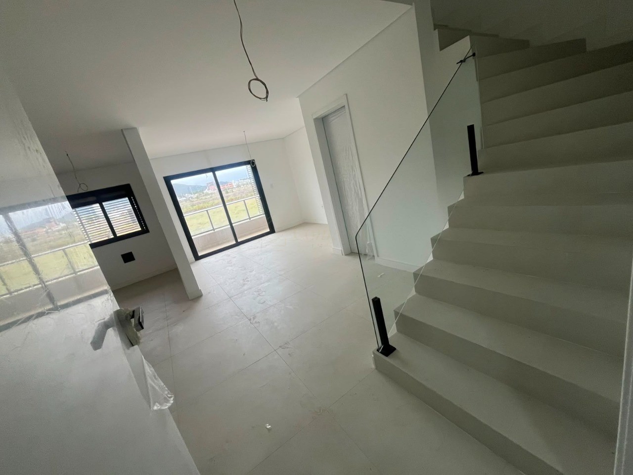 Imóvel imperdível: apartamento à venda no Centro de Imbituba-SC, 2 quartos, 1 suíte, 1 sala, 1 banheiro, 1 vaga, 62,46 m².