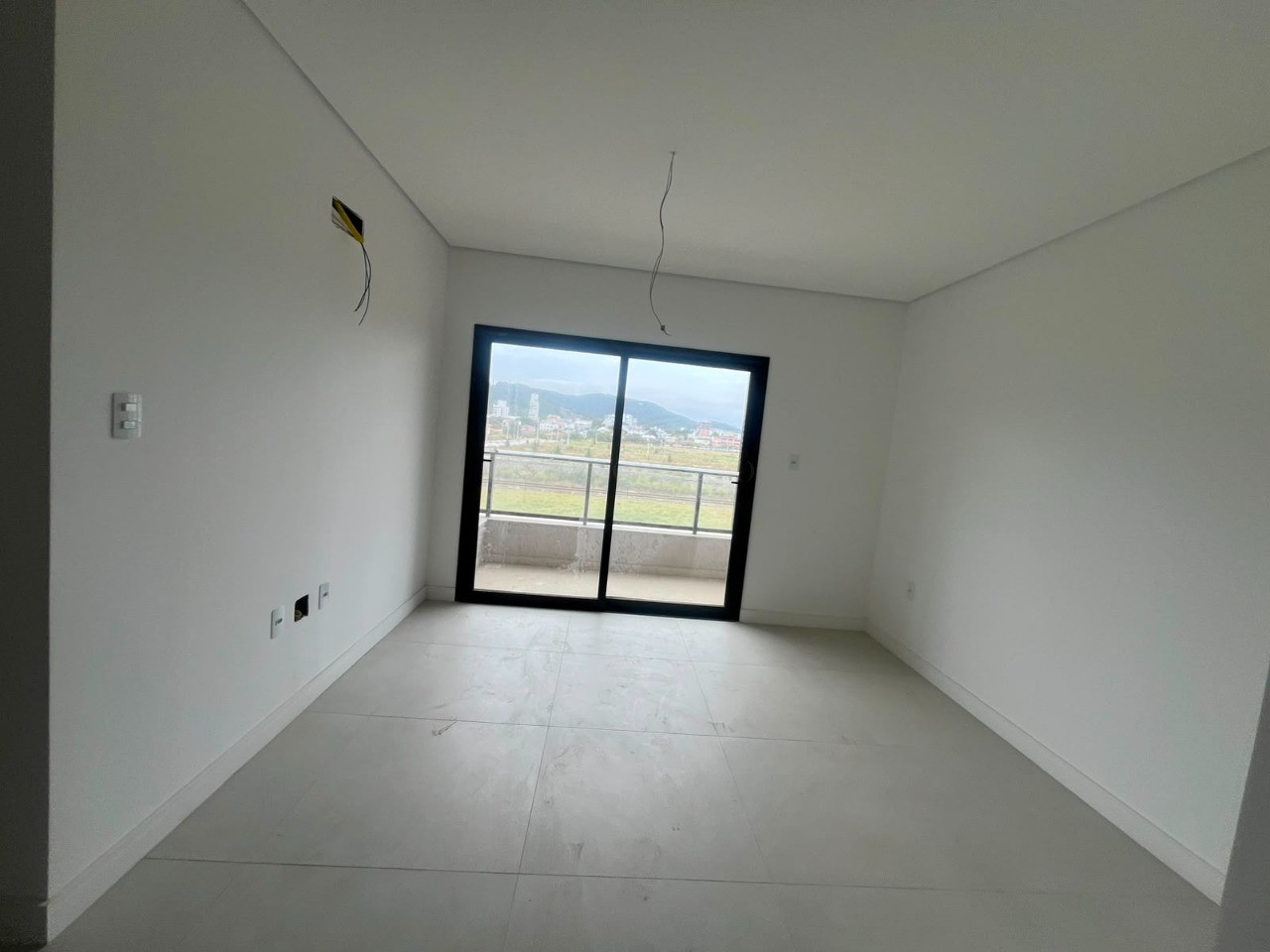 Imóvel imperdível: apartamento à venda no Centro de Imbituba-SC, 2 quartos, 1 suíte, 1 sala, 1 banheiro, 1 vaga, 62,46 m².