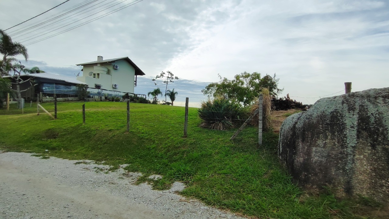 Terreno à venda em garopaba-sc, bairro areias do macacu, 903
