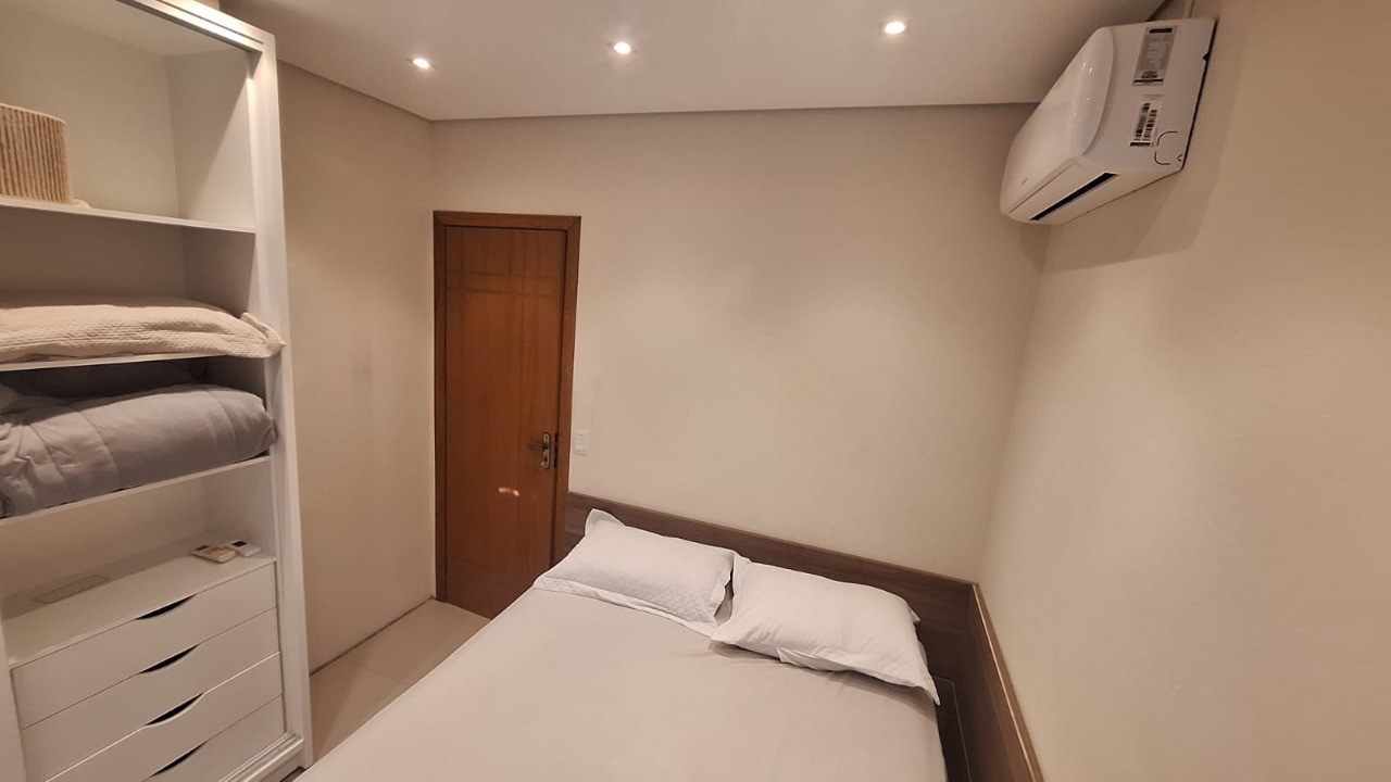 Oportunidade Imperdível: Pousada Comercial à Venda na Praia do Rosa, Imbituba-SC - 1 sala, 4 banheiros, 4 vagas - 450m²