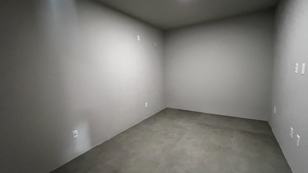 Sobrados no Centro de Garopaba: Casa à venda com 2 quartos, 2 banheiros e 91,37 m² - A partir de R$ 919 mil!