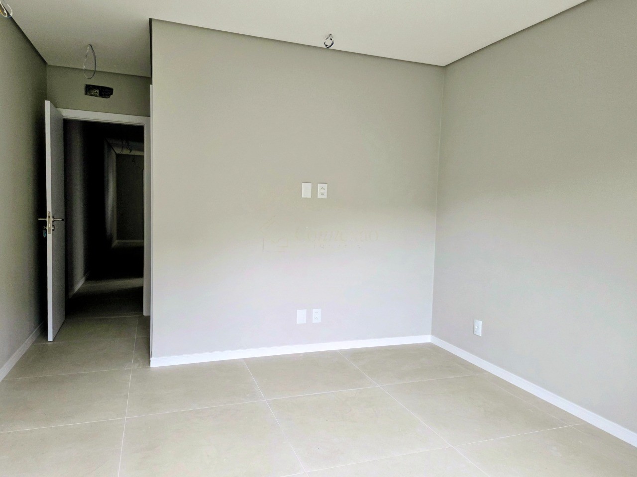 Apartamento de luxo à venda em Garopaba-SC, bairro Ferraz! 2 quartos, 2 suítes, 1 sala, 3 banheiros, 1 vaga de garagem e 178,05 m².