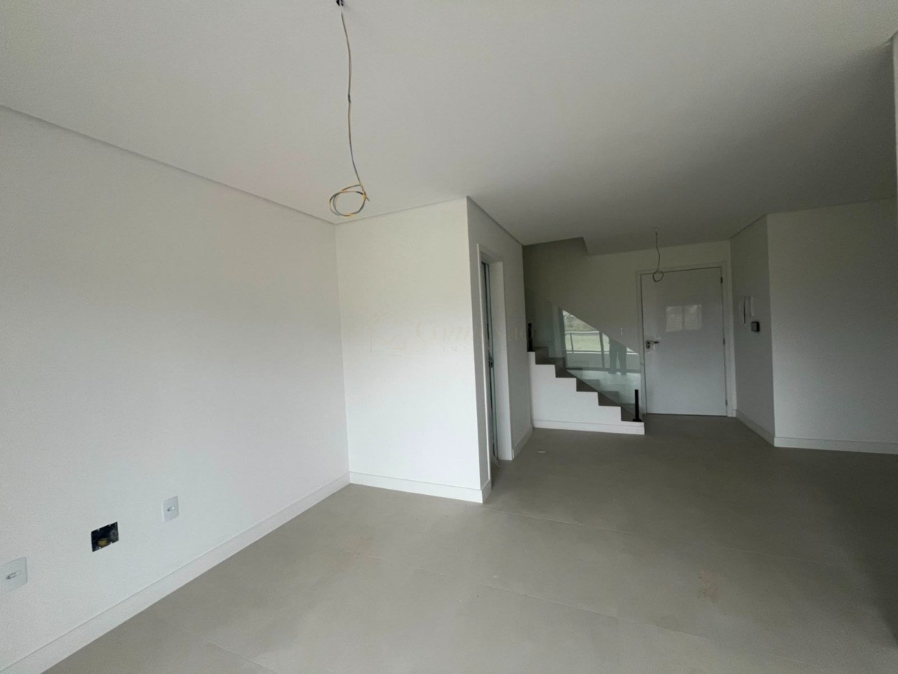 Imóvel imperdível: apartamento à venda no Centro de Imbituba-SC, 2 quartos, 1 suíte, 1 sala, 1 banheiro, 1 vaga, 62,46 m².