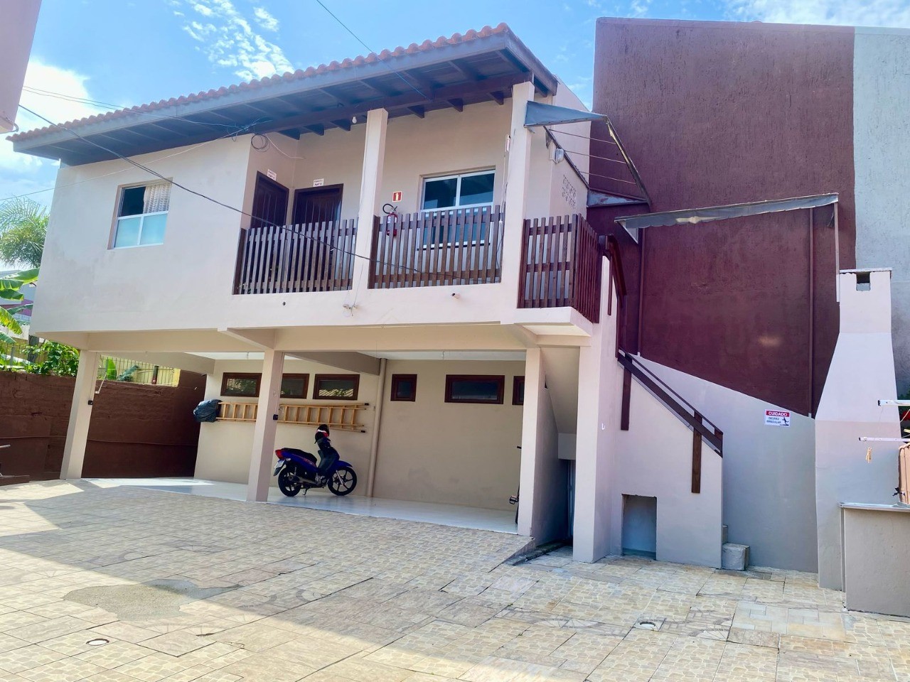 Imperdível residencial à venda em garopaba-sc no centro hist