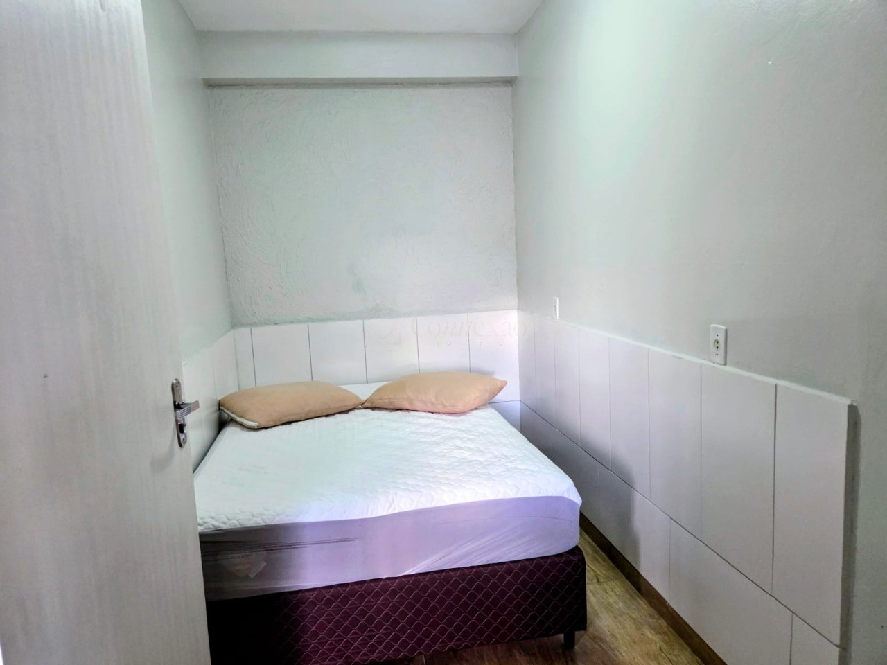 Casa à Venda em Garopaba-SC, Centro: 7 Quartos, 1 Suíte, 4 Salas, 5 Banheiros, 6 Vagas de Garagem - 346m² de Área
