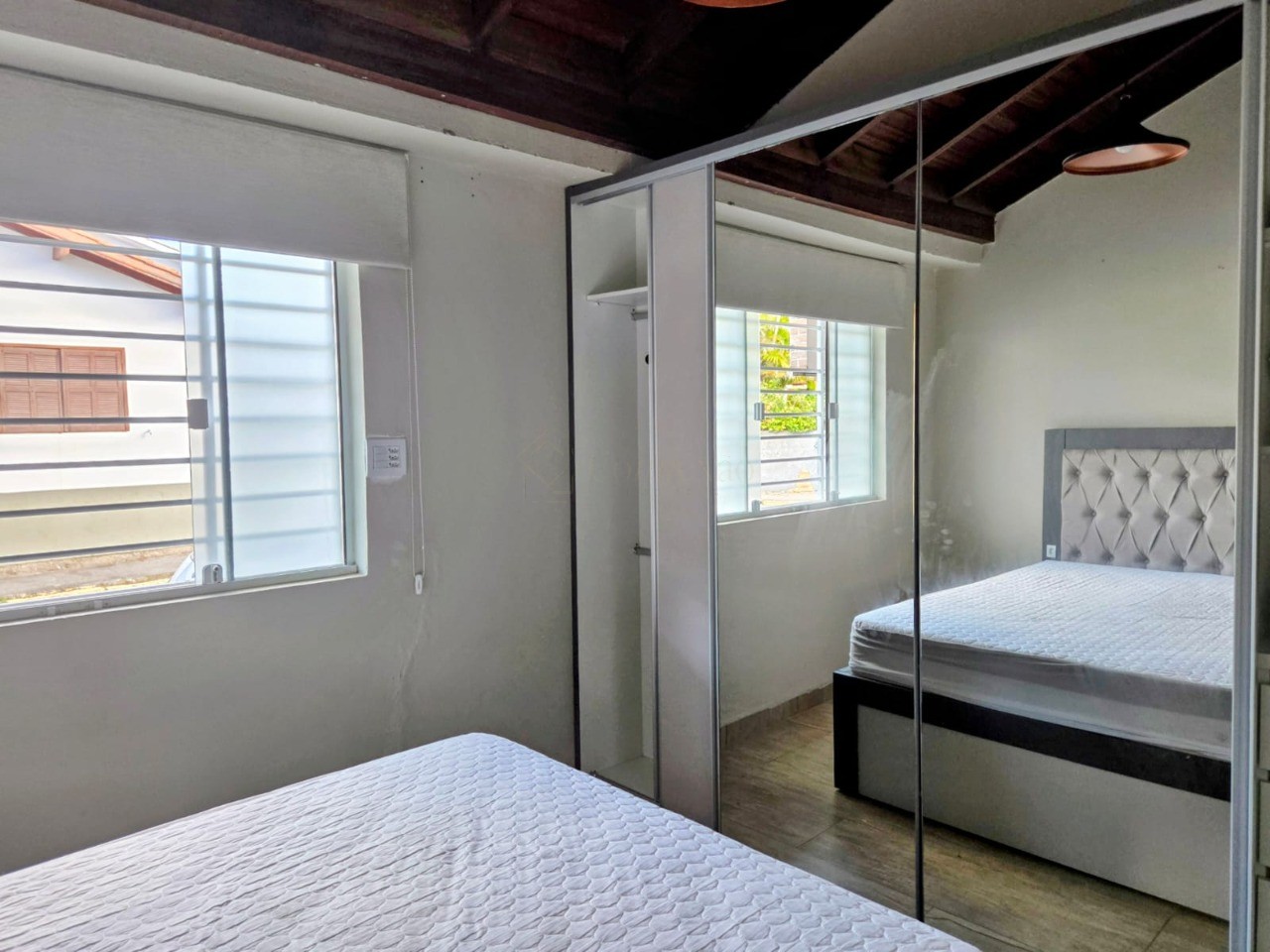 Casa à venda em garopaba-sc, centro: 7 quartos, 1 suíte, 4 s
