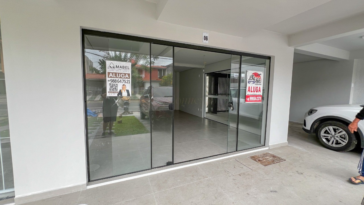 Sobrados no Centro de Garopaba: Casa à venda com 2 quartos, 2 banheiros e 91,37 m² - A partir de R$ 919 mil!