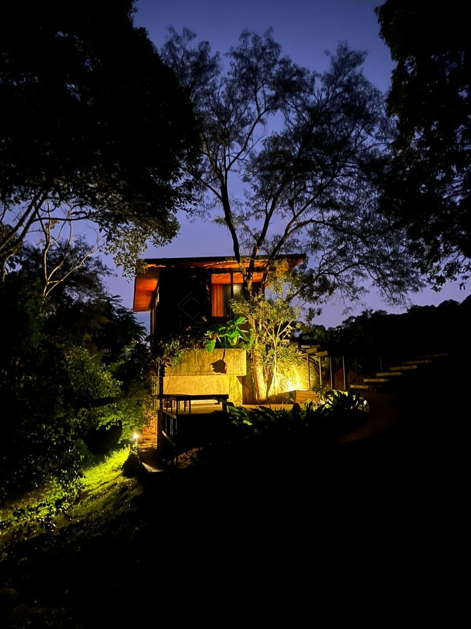Terreno de 2.076,16 m² em Condomínio Exclusivo em Garopaba-SC, no Bairro Encantada: sua oportunidade de investimento!