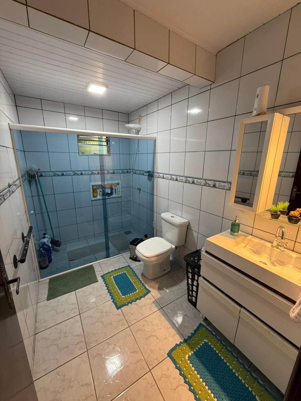 Maravilhosa Casa à Venda em Garopaba-SC, Campo Duna: 4 Quartos, 3 Salas, 5 Vagas de Garagem e 350 m² de Área construída.