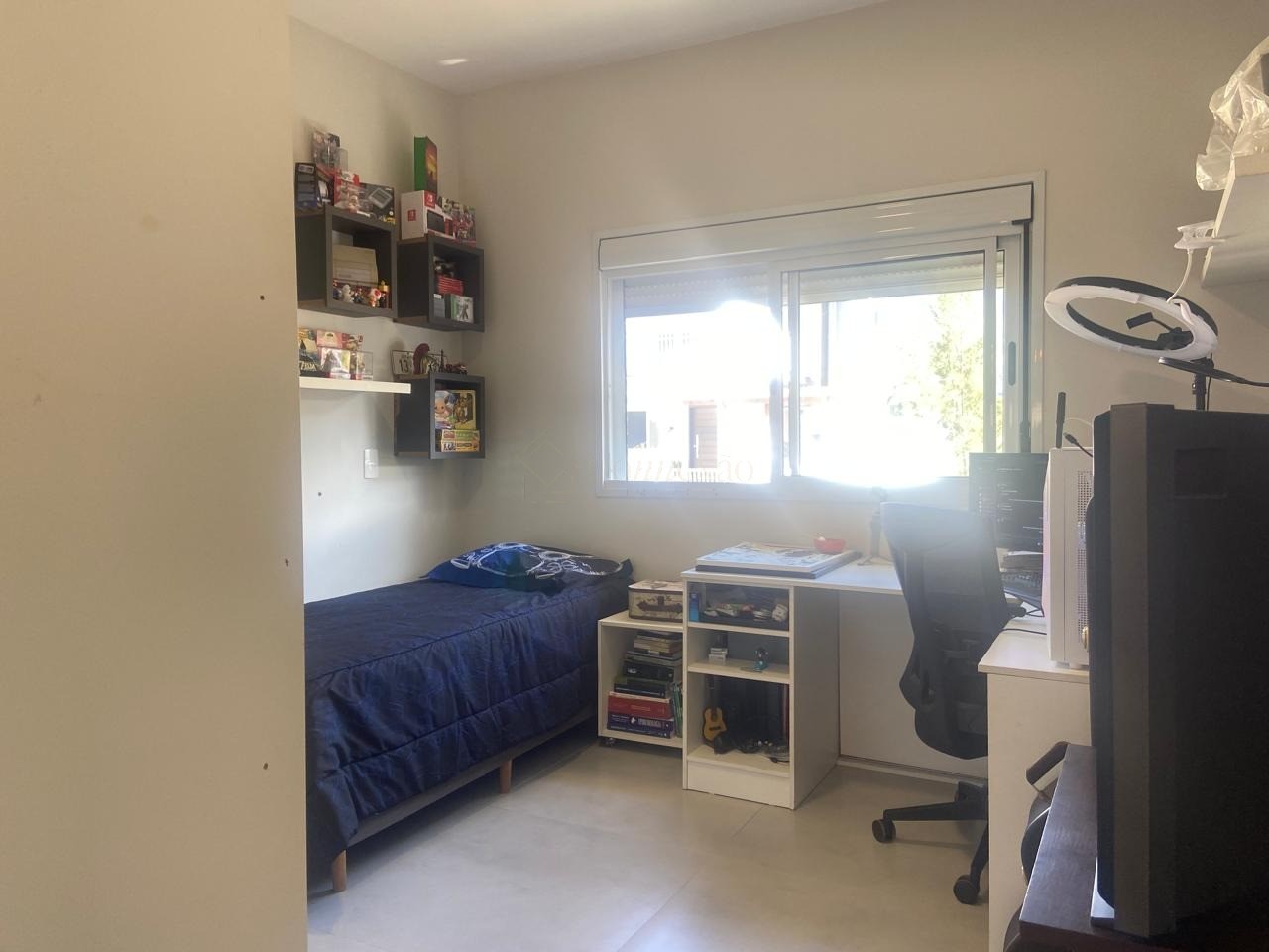 Imperdível! Casa à venda em Garopaba-SC, bairro Ambrósio, 3 quartos, 2 suítes, 3 banheiros, 1 vaga de garagem.