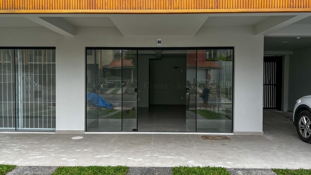 Sobrados no Centro de Garopaba: Casa à venda com 2 quartos, 2 banheiros e 91,37 m² - A partir de R$ 919 mil!