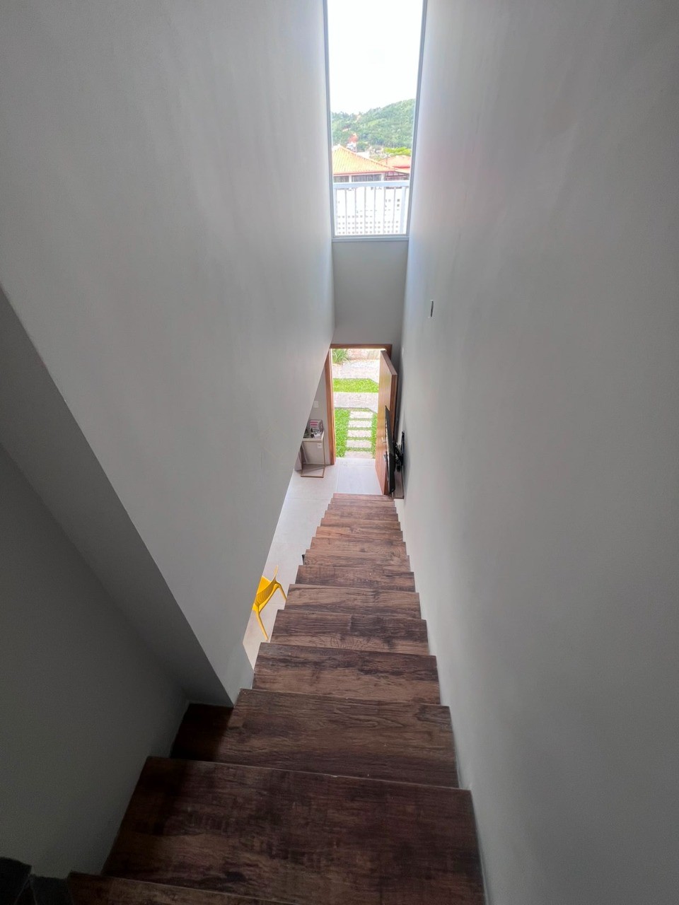 Sobrados no Centro de Garopaba: Casa à venda com 2 quartos, 2 banheiros e 91,37 m² - A partir de R$ 919 mil!