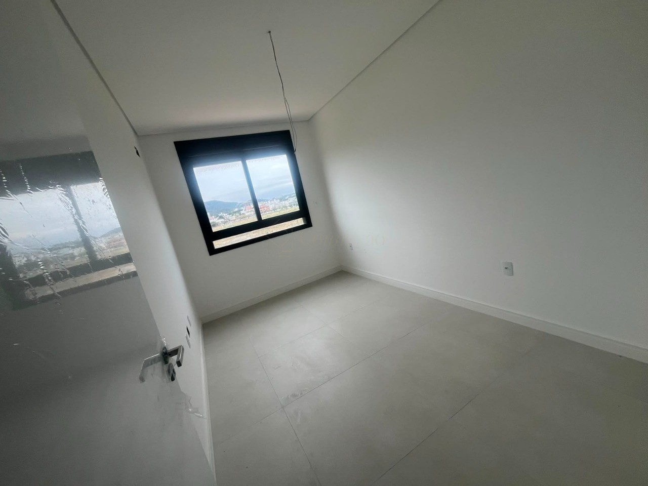 Imóvel imperdível: apartamento à venda no Centro de Imbituba-SC, 2 quartos, 1 suíte, 1 sala, 1 banheiro, 1 vaga, 62,46 m².