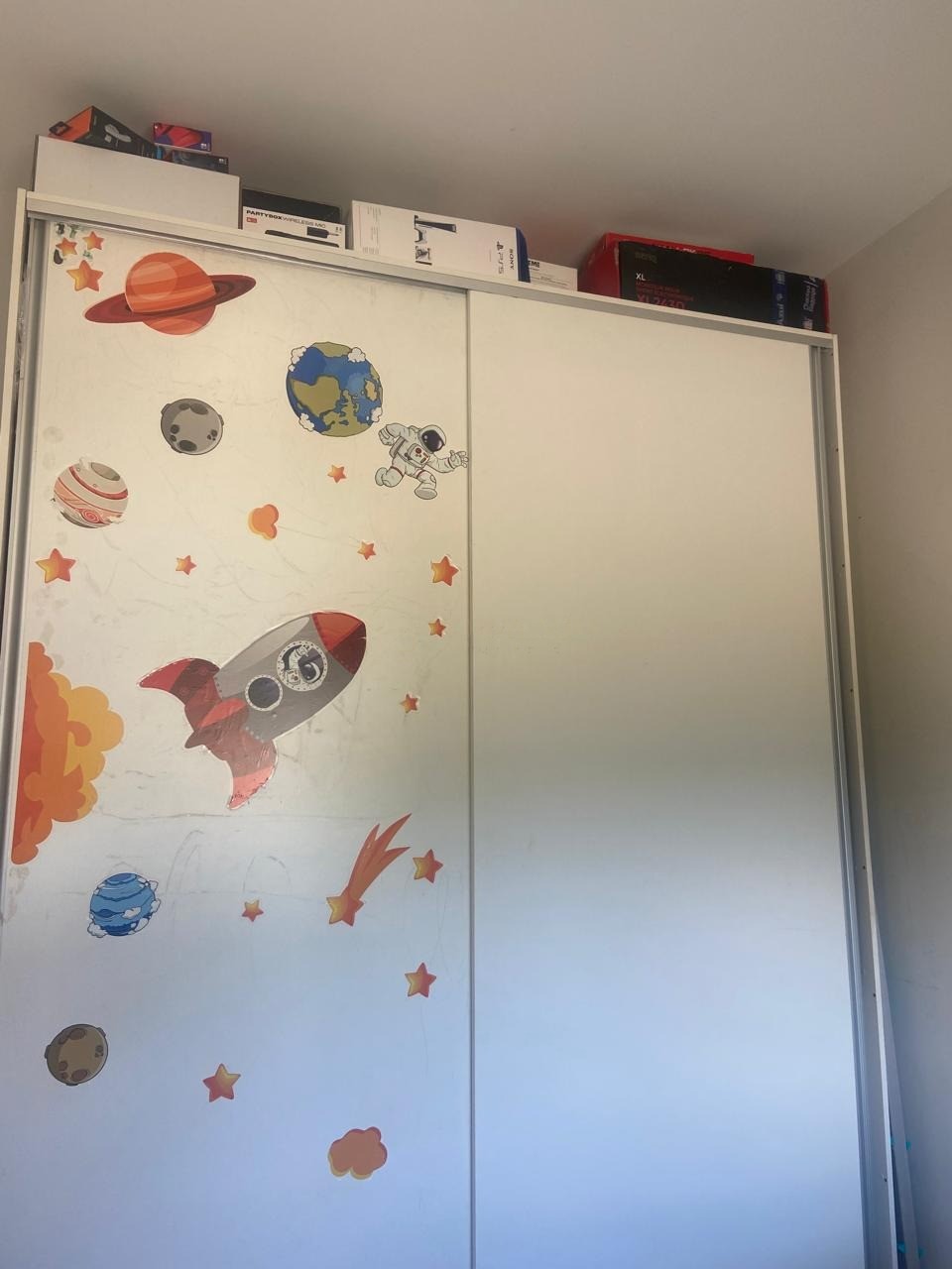 Imperdível! Casa à venda em Garopaba-SC, bairro Ambrósio, 3 quartos, 2 suítes, 3 banheiros, 1 vaga de garagem.