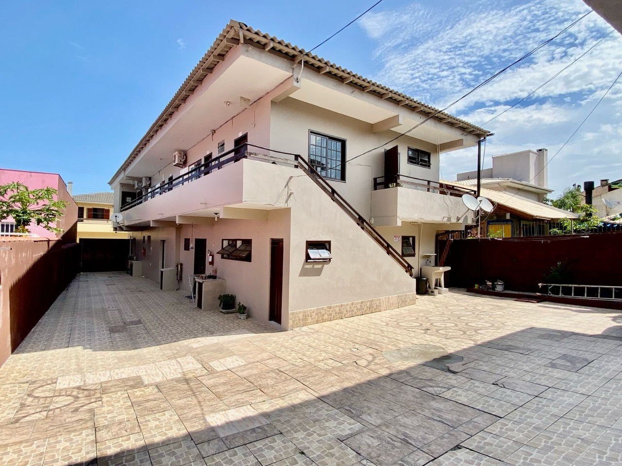 Imperdível residencial à venda em garopaba-sc no centro hist